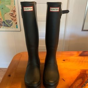 Lightly worn Hunter rain boots